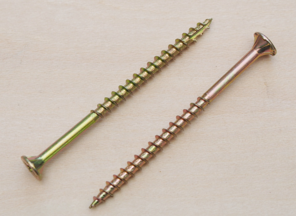 Coarse thread wood screw