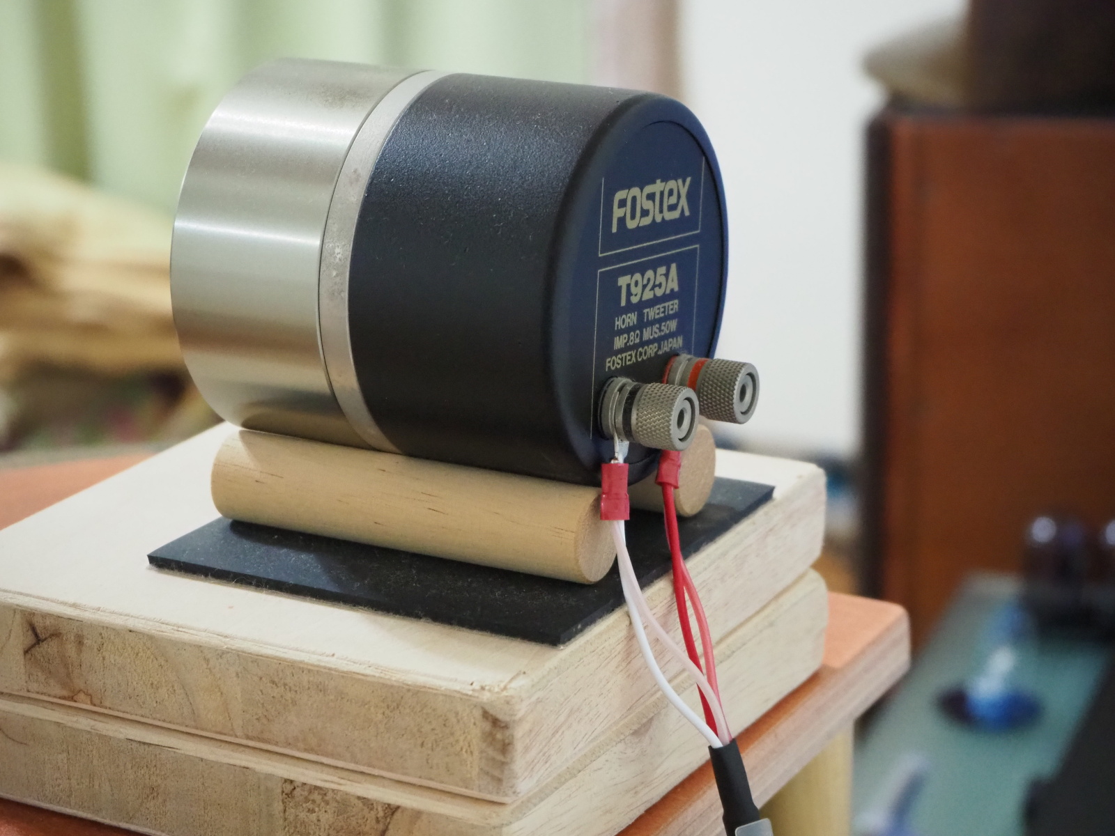 Tweeter calbe connection (speaker end)