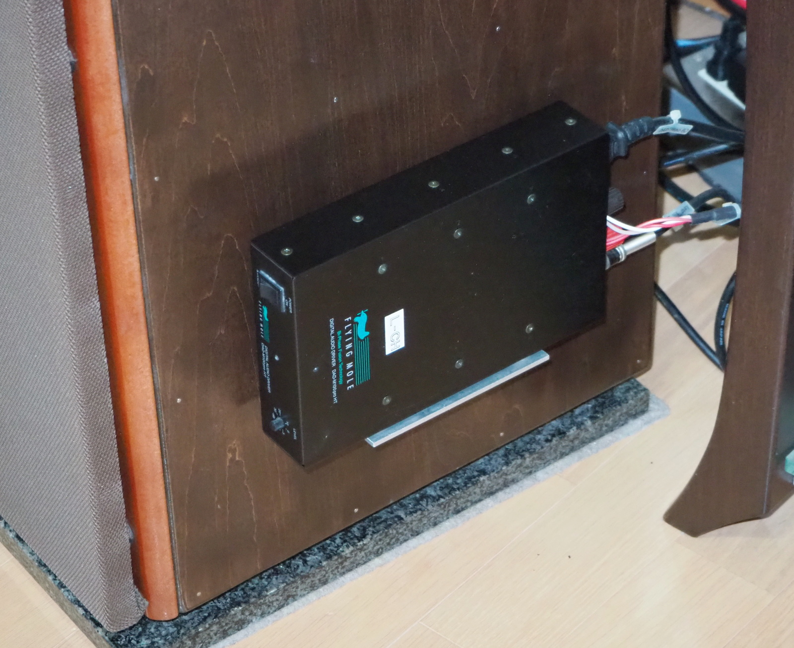 Woofer Amp attached