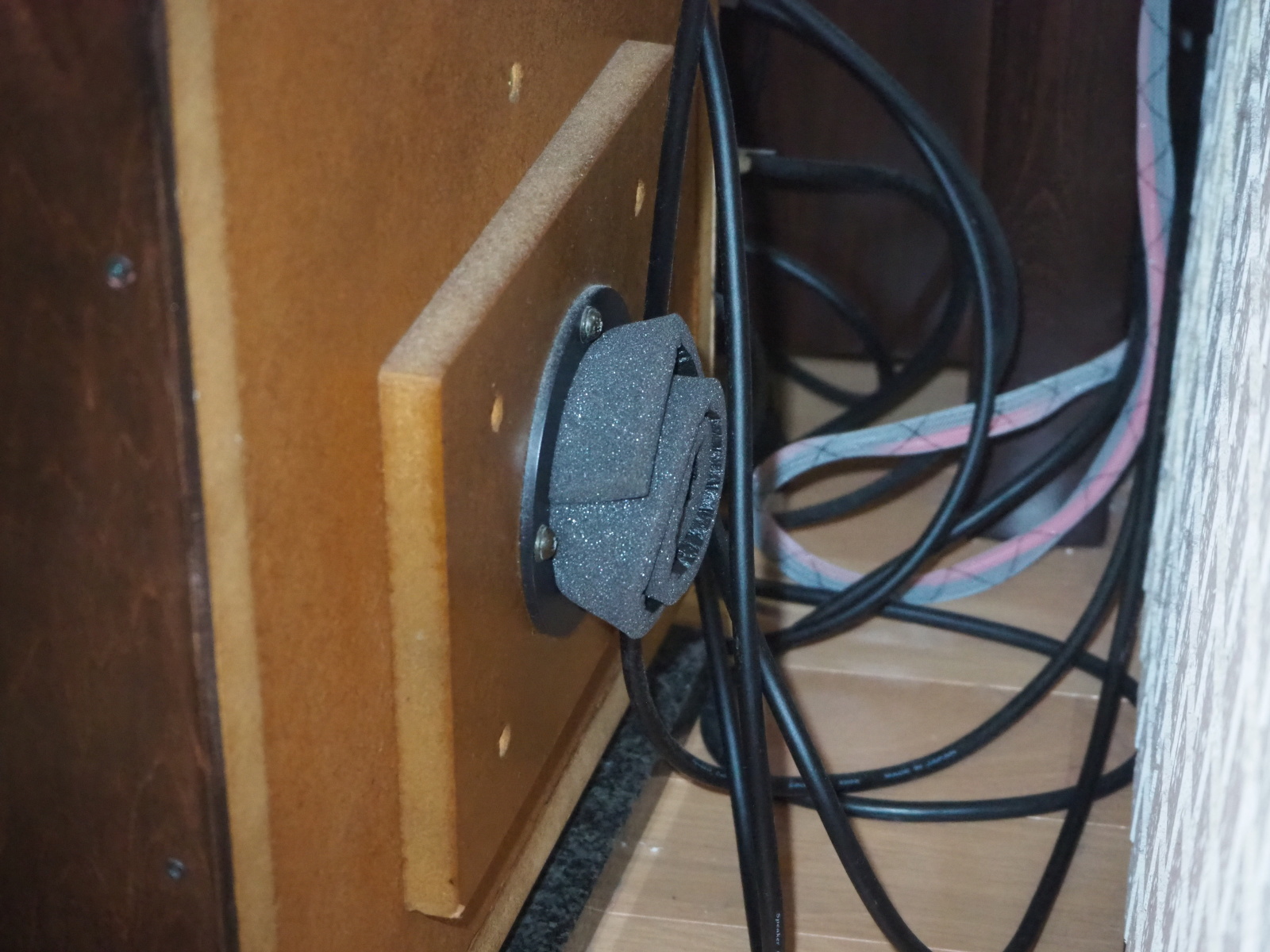 Duct stuffed w/ urethane mat