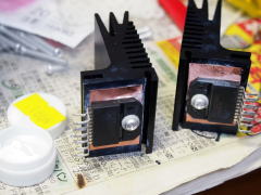 IC fixed on heatsink