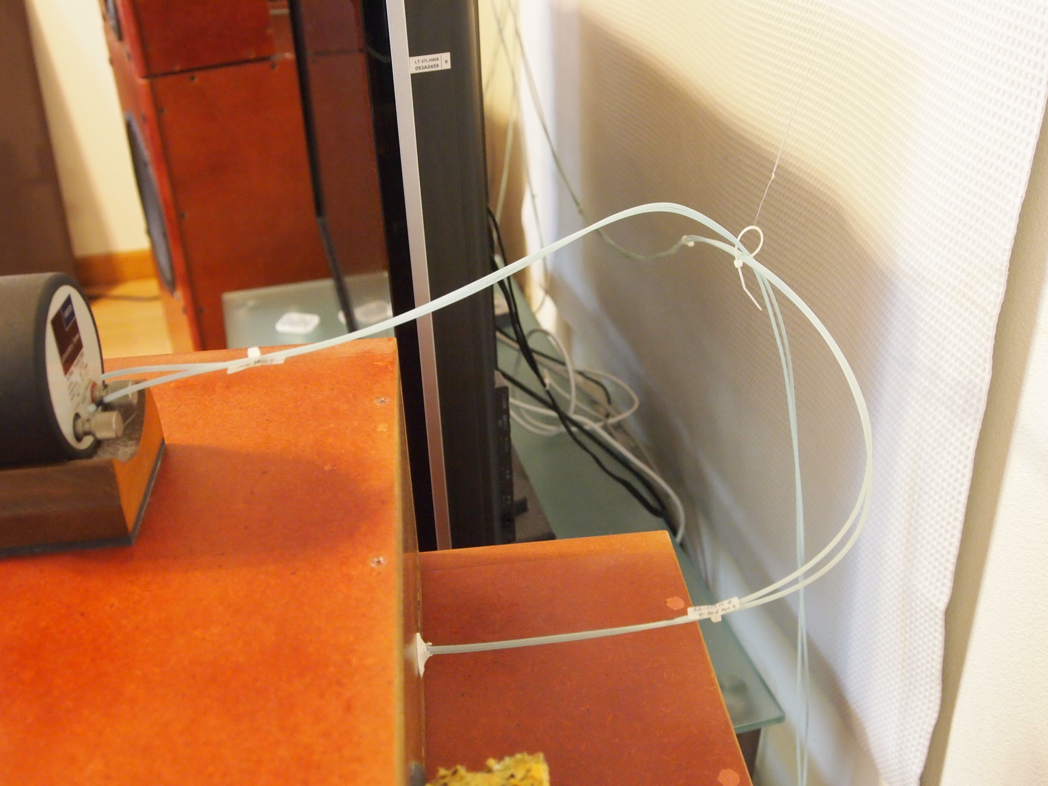 Implementation of speaker cable