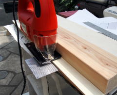 Cutting aluminum panel w/ power jigsaw