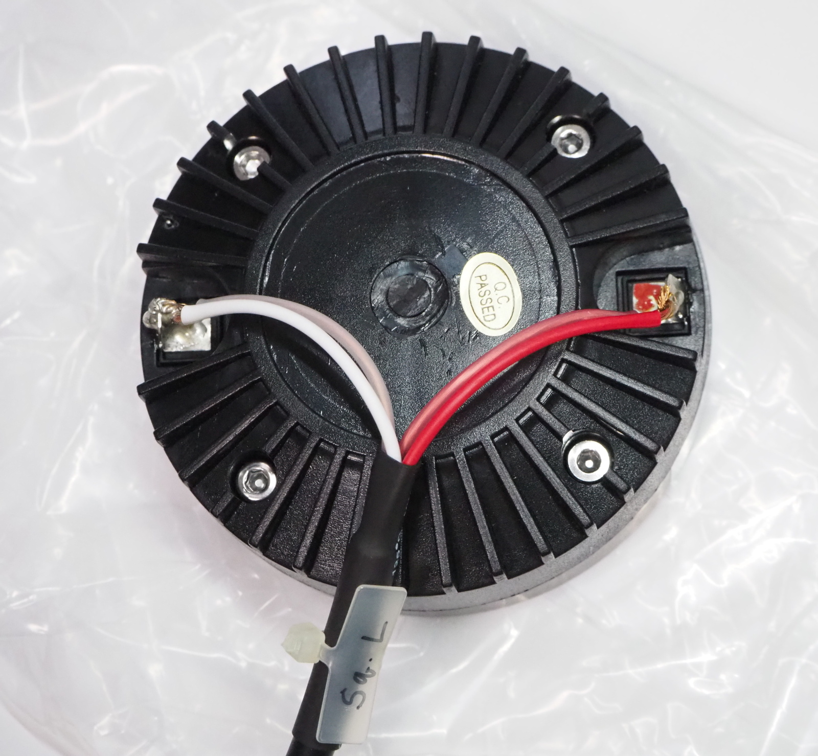Squawker cable - speaker end