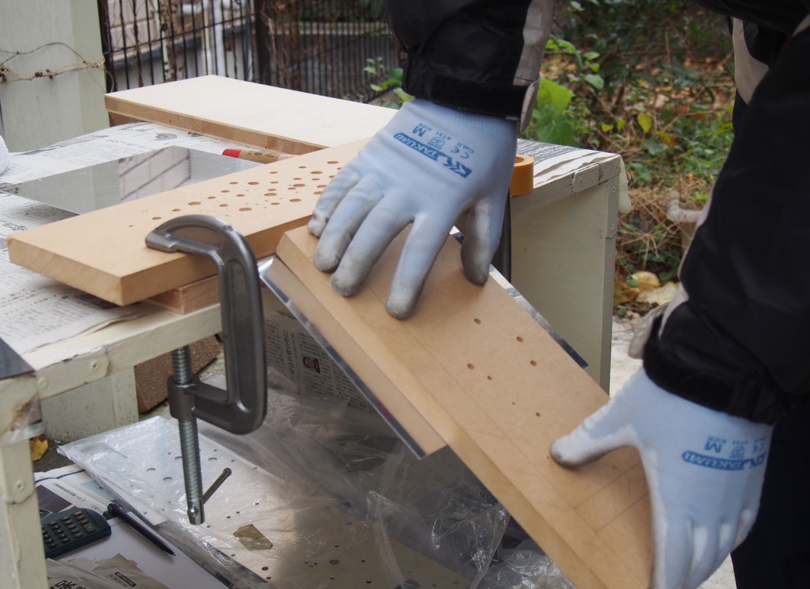 Bending aluminum panel